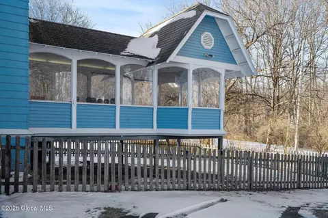 Exterior - 111 Read Rd, Glenmont, NY 12077 photo 5 of 14