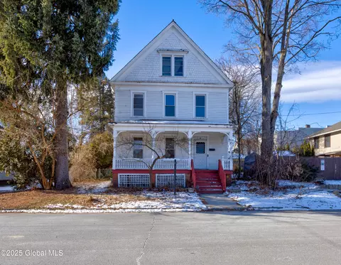117 Union St, Saratoga Springs, NY 12866