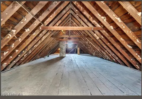 827 Strong St, Schenectady, NY 12307 photo 20