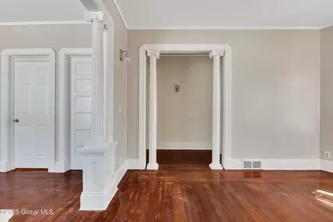 827 Strong St, Schenectady, NY 12307 photo 4
