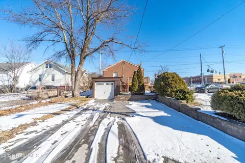 Exterior - 2054 State St, Schenectady, NY 12304 photo 7 of 10