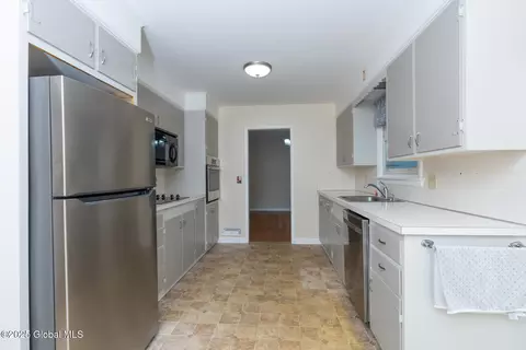 Kitchen - 8 Compton Pl, Schenectady, NY 12302 photo 1 of 2