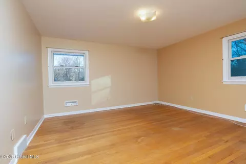 Bedroom - 8 Compton Pl, Schenectady, NY 12302 photo 2 of 4