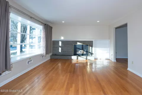 Living - 8 Compton Pl, Schenectady, NY 12302 photo 1 of 4