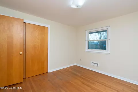 Bedroom - 8 Compton Pl, Schenectady, NY 12302 photo 3 of 4