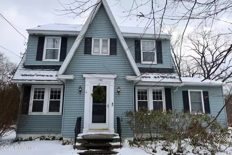 192 N Lake Ave, Troy, NY 12180