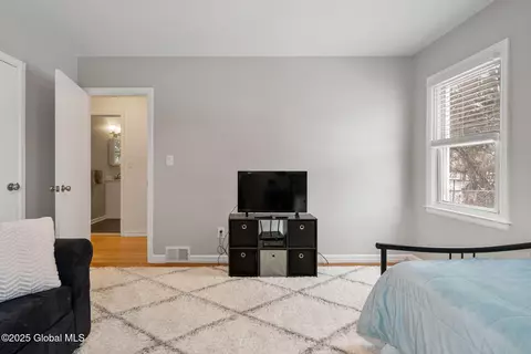 1529 Barclay Pl, Schenectady, NY 12309 photo 26