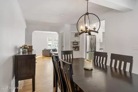 1529 Barclay Pl, Schenectady, NY 12309 photo 9