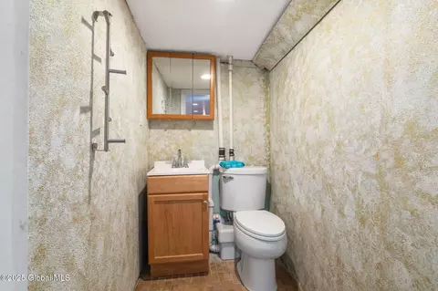 Bath - 309 Elsmere Ave, Delmar, NY 12054 photo 3 of 3
