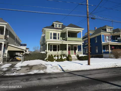 3 E State St, Gloversville, NY 12078