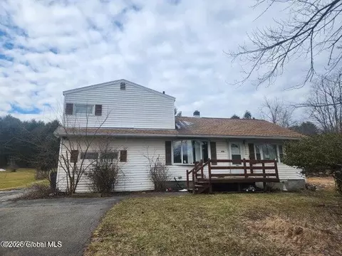 1793 Mariaville Rd, Schenectady, NY 12306