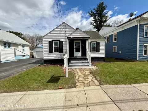 16 High St, Fort Plain, NY 13339