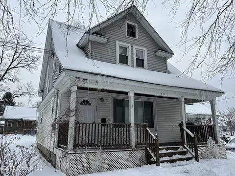 250 Vley Rd, Scotia, NY 12302
