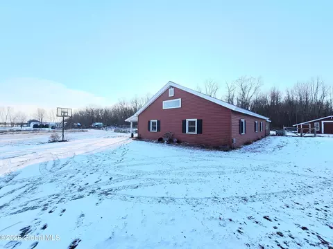 117 Hartman Rd, Hudson Falls, NY 12839