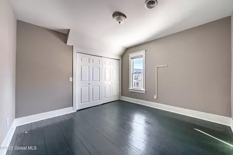24 Larkin St, Schenectady, NY 12302 photo 17