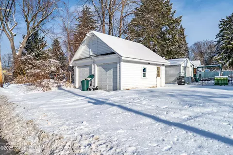 24 Larkin St, Schenectady, NY 12302 photo 5