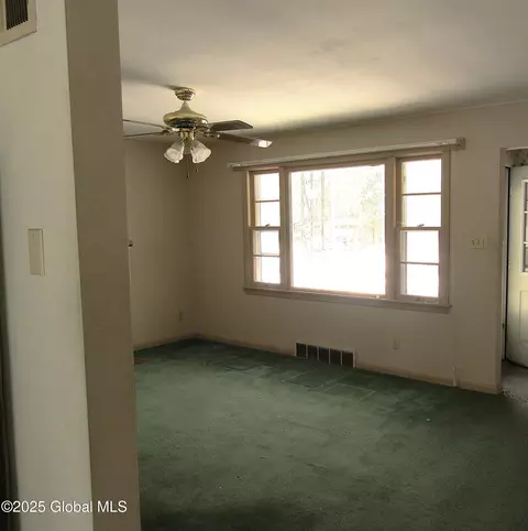 29 Cypress Dr, Glenville, NY 12302 photo 4