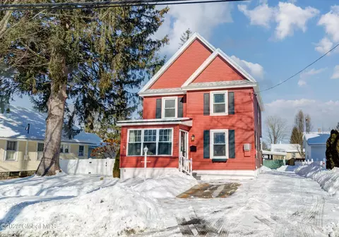 13 Prindle Ave, Johnstown, NY 12095
