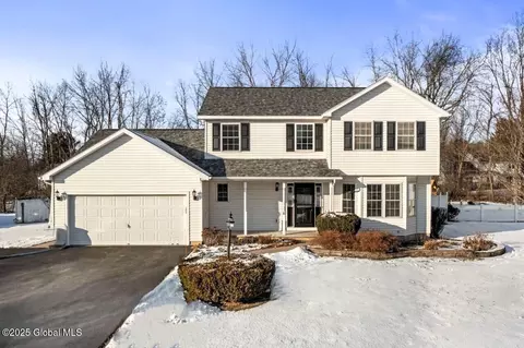 15 Mallard Dr, Rexford, NY 12148