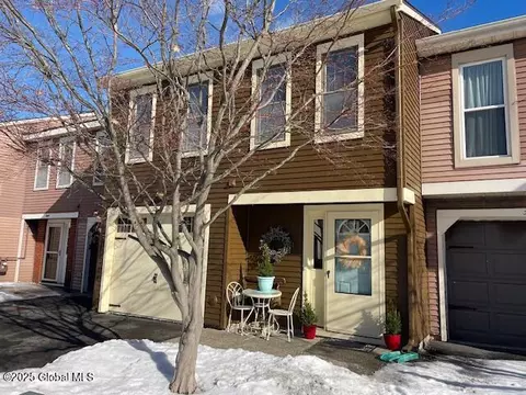 10 Morningside Ter, Cohoes, NY 12047