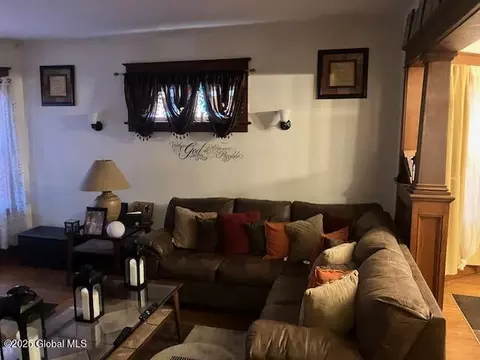 1078 Forest Rd, Schenectady, NY 12303 photo 4