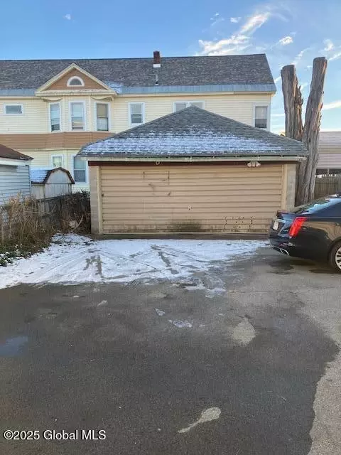 1078 Forest Rd, Schenectady, NY 12303 photo 6