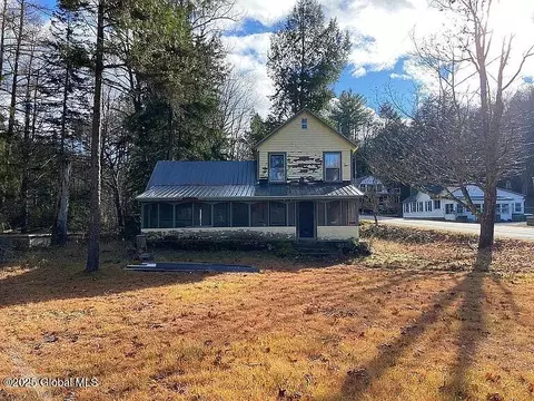 998 W Mountain Rd, Hadley, NY 12835
