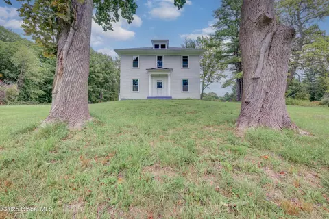 2627 Troy Schenectady Rd, Schenectady, NY 12309