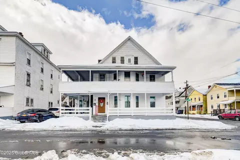 88 Center St, Amsterdam, NY 12010