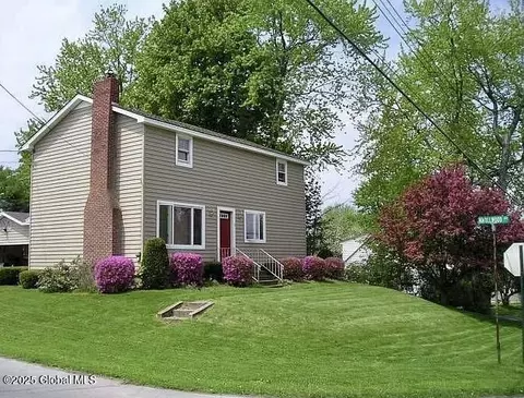 70 Wesleyan Ave, Amsterdam, NY 12010
