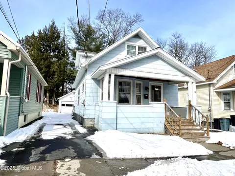 119 N Toll St, Scotia, NY 12302