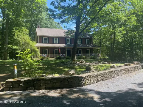 7146 Lafayette Rd, Middle Grove, NY 12850