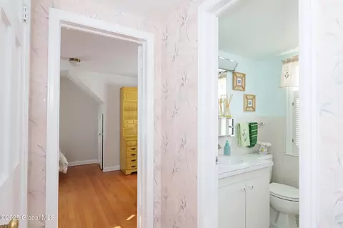 Entry Way - 707 Riverside Ave, Glenville, NY 12302 photo 5 of 5