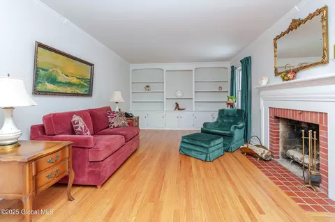 Living - 707 Riverside Ave, Glenville, NY 12302 photo 2 of 5