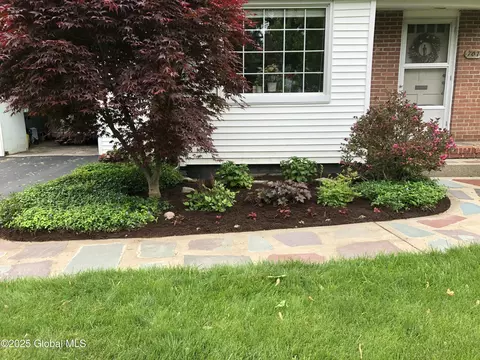 Exterior - 707 Riverside Ave, Glenville, NY 12302 photo 10 of 12