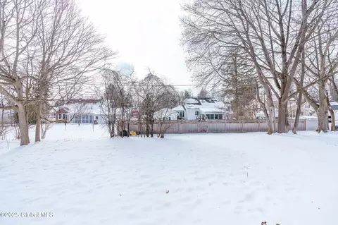 Exterior - 707 Riverside Ave, Glenville, NY 12302 photo 7 of 12