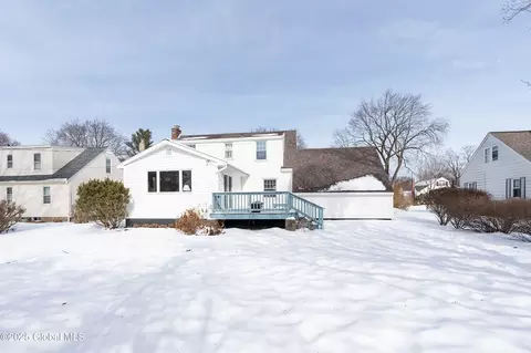 Exterior - 707 Riverside Ave, Glenville, NY 12302 photo 5 of 12