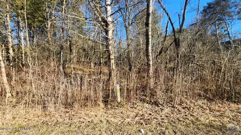 1442 Sleepy Hollow Rd, Coxsackie, NY 12015