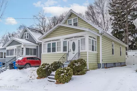 49 Grandview Ter, Albany, NY 12202