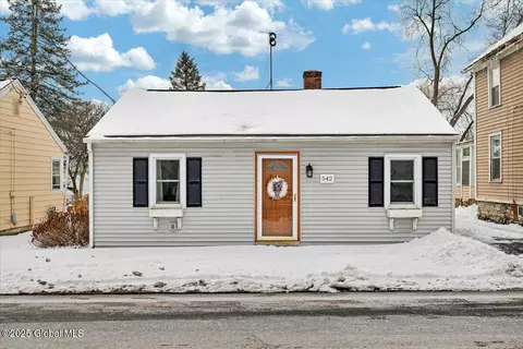 542 Bridge St, South Bethlehem, NY 12161