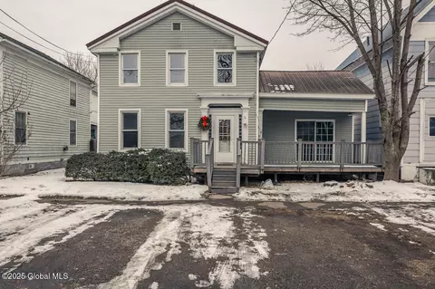 6 Center St, Fonda, NY 12068