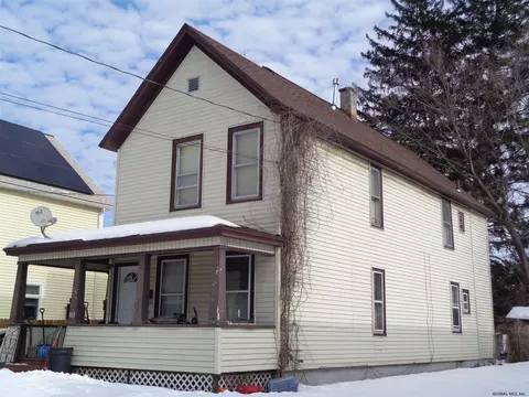 103 Prospect St, Schenectady, NY 12308