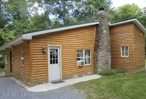 6 Beach Rd # -8, Petersburgh, NY 12138