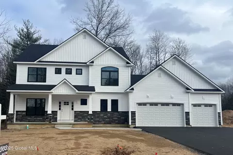 4003 Lexington Dr, Schenectady, NY 12303