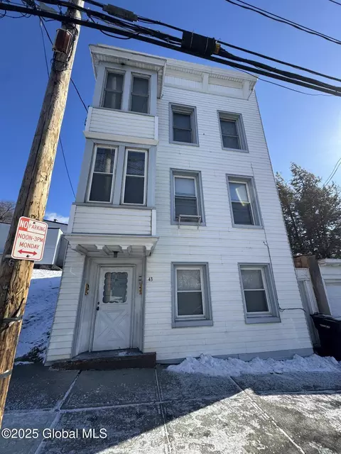 43 Oakwood Ave, Troy, NY 12180