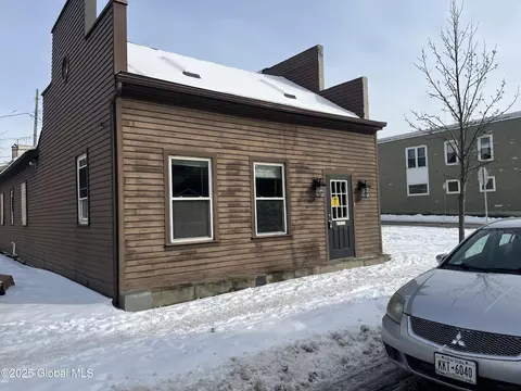 197 Remsen St, Cohoes, NY 12047