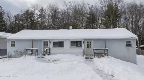 110 Traver Rd, Gansevoort, NY 12831
