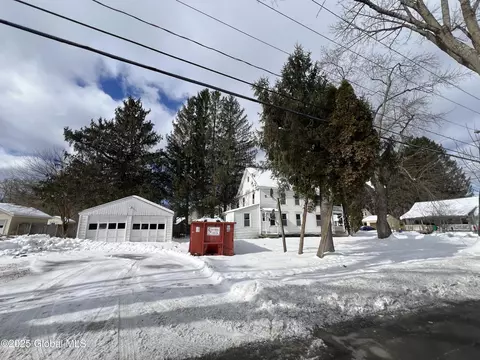 42 Center St, Fort Edward, NY 12828