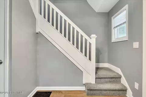 Entry Way - 832 Bradt St, Schenectady, NY 12306 photo 7 of 9