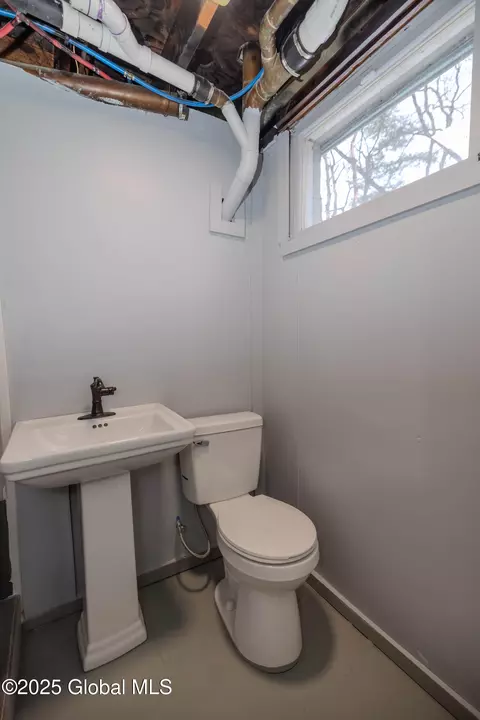 Bath - 358 Olean St, Schenectady, NY 12306 photo 6 of 7
